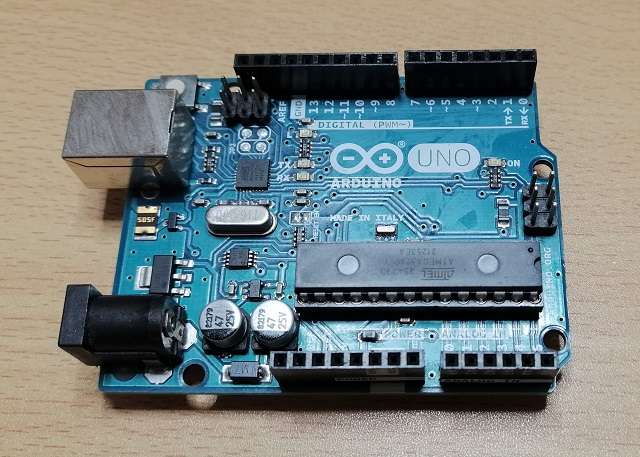 Arduino UNOのICソケット交換後（IC取付）